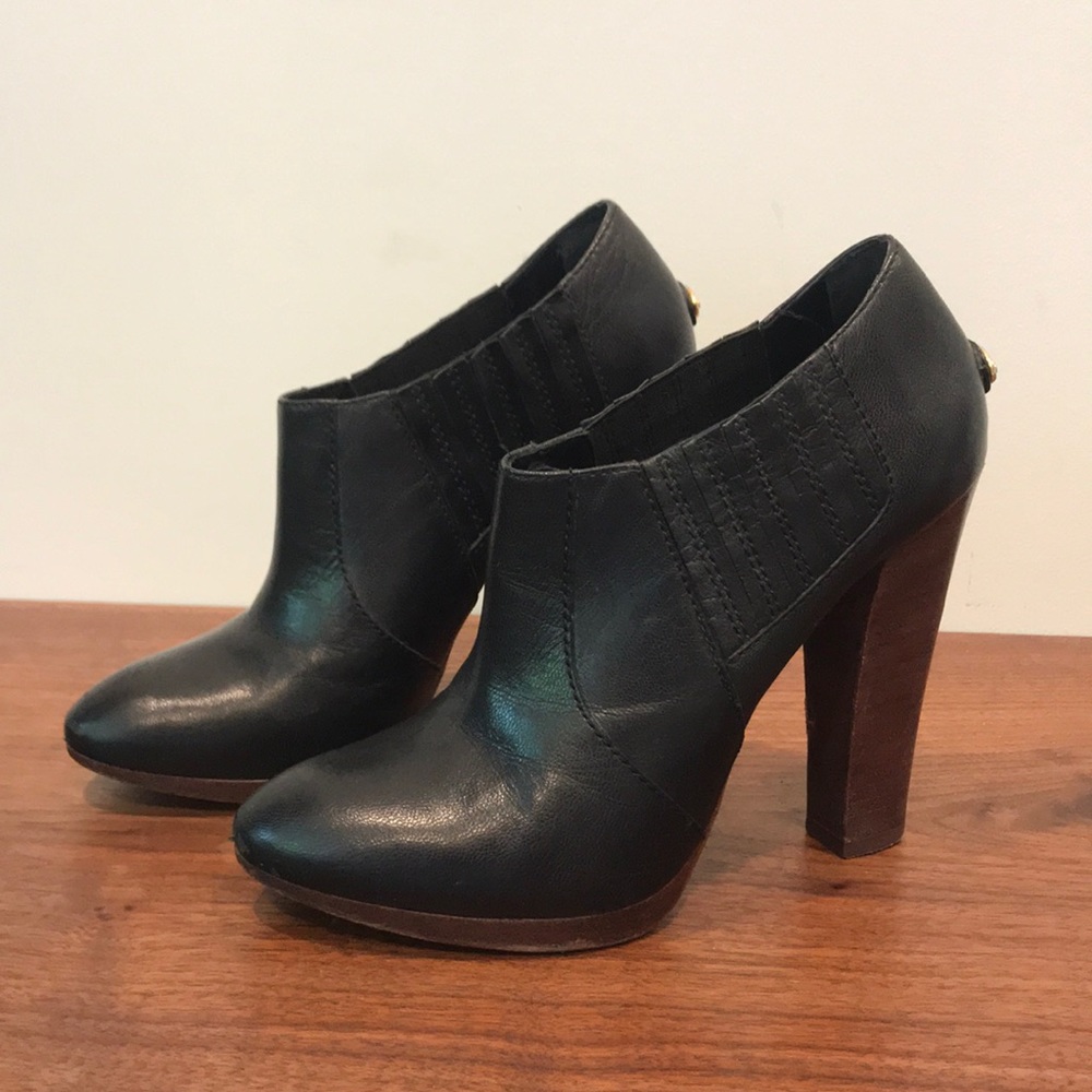 BCBG black leather booties